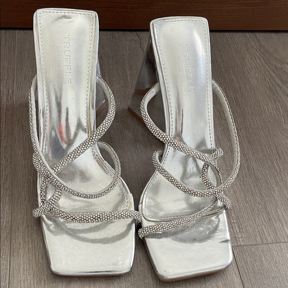 Silver Rhinestone Strappy Heels size 7 - Picture 6 of 6